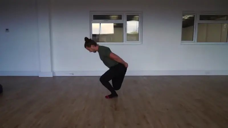 Shrimp Squat - do 3 sets of 10 shrimp squats per leg