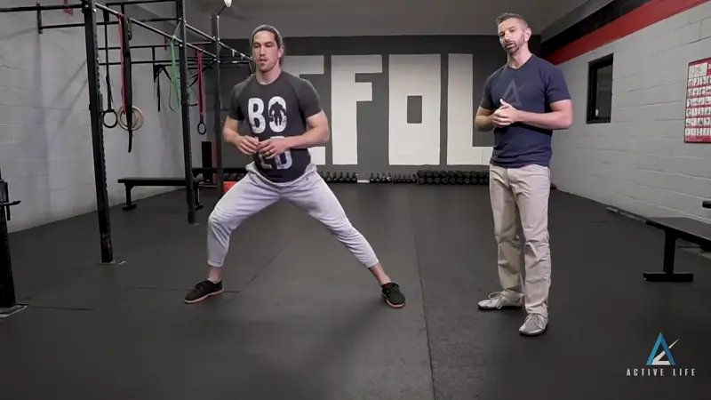 Cossack squat - o 3 sets of 5 Cossack squats per side