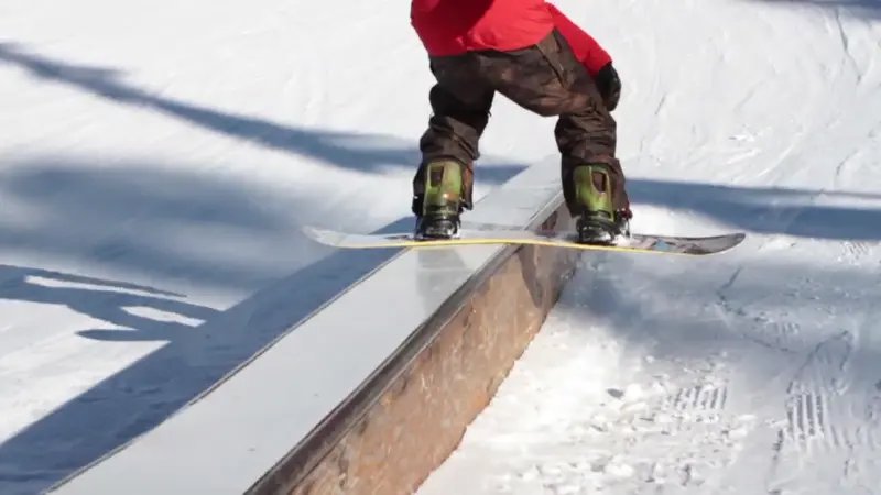 Backside Boardslide - do a backside boardslide on a box