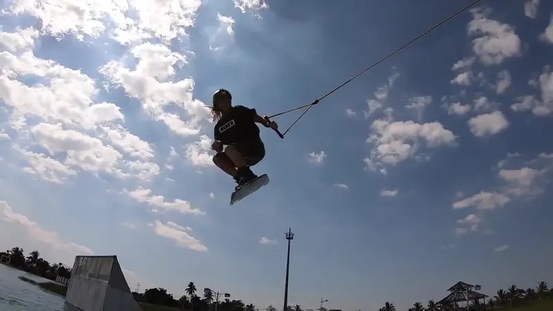 Kicker heelside 540 - land a heelside frontside 540 off the kicker